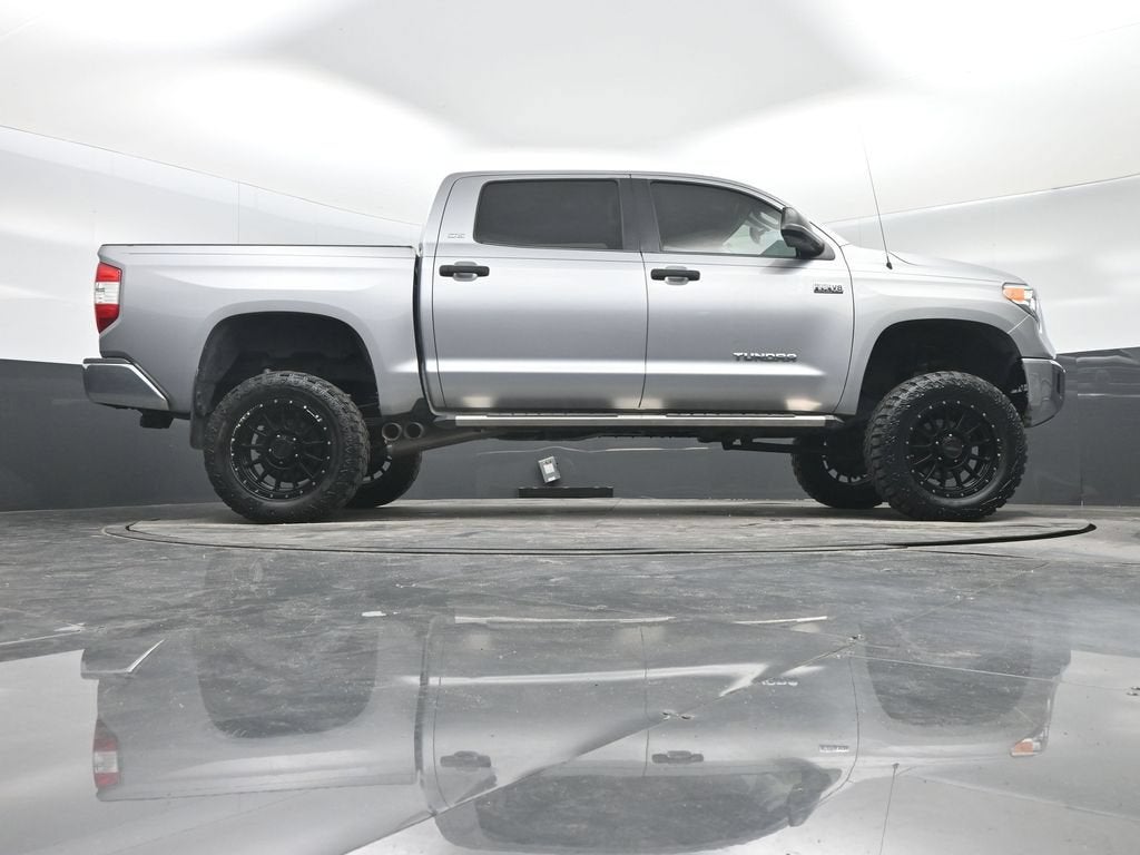 2017 Toyota Tundra 4WD SR5