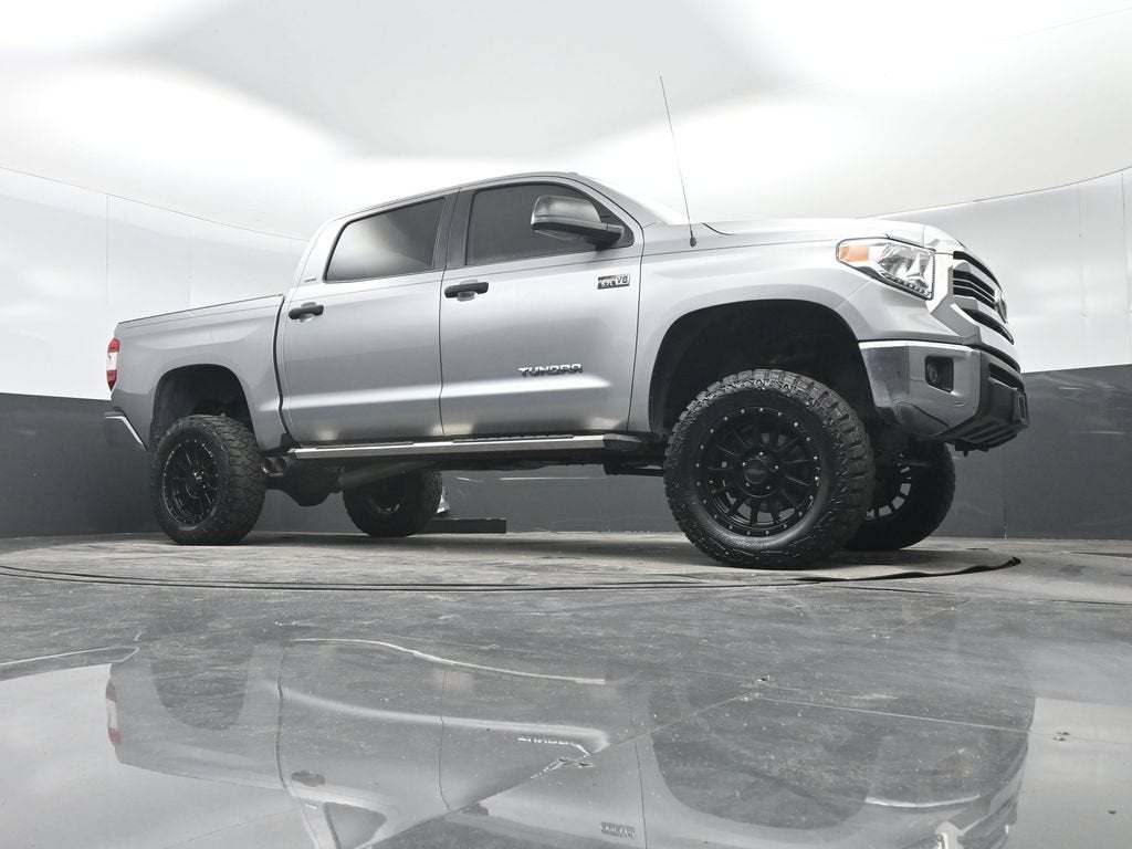 2017 Toyota Tundra 4WD SR5