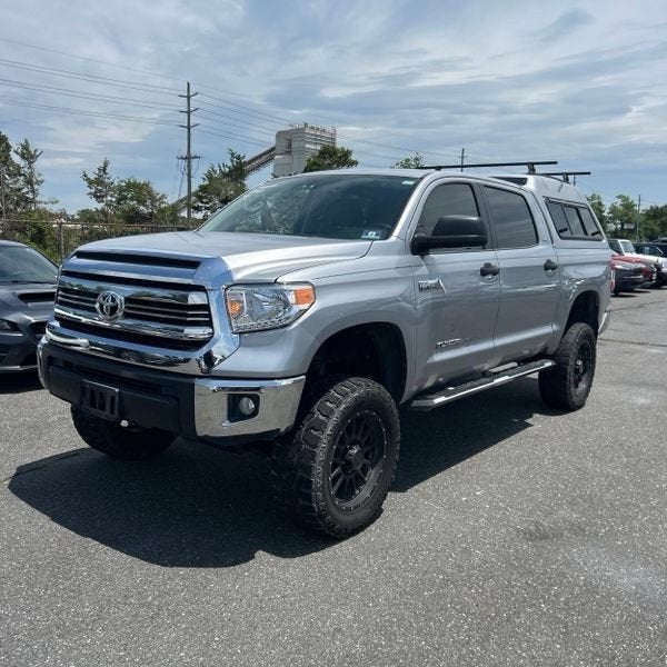 2017 Toyota Tundra 4WD SR5