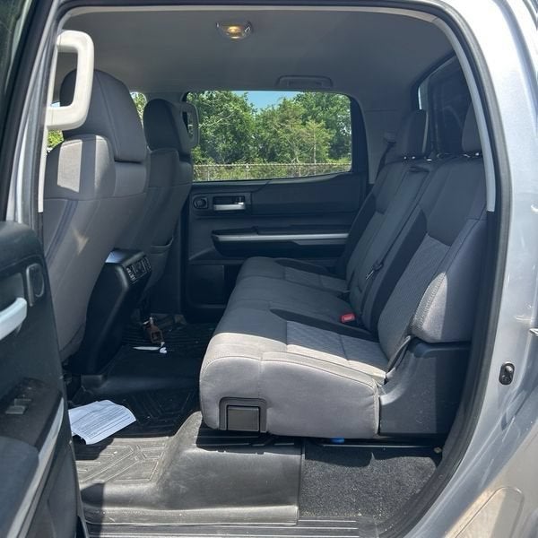 2017 Toyota Tundra 4WD SR5