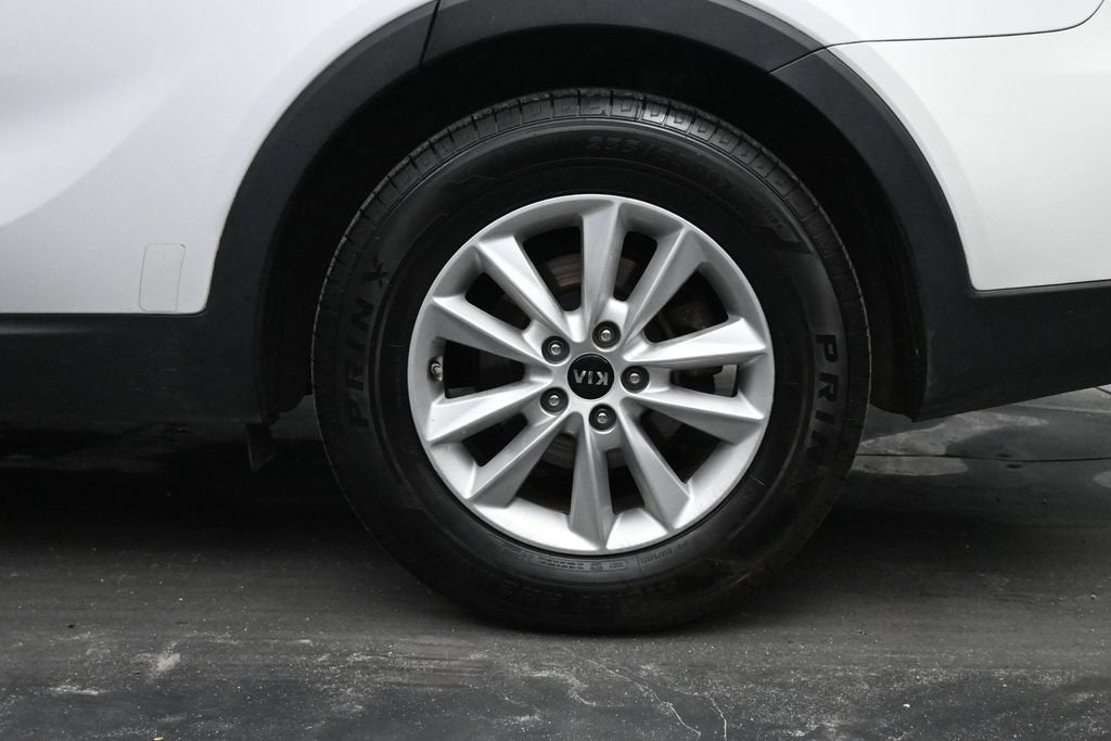 2020 Kia Sorento LX V6
