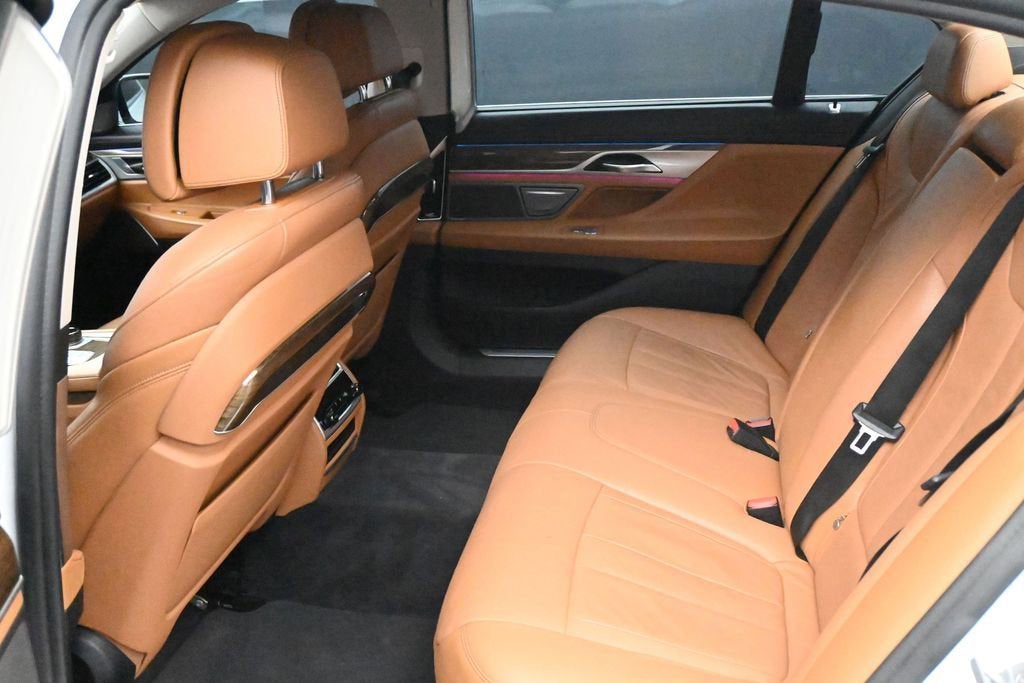2019 BMW 7 Series 740i
