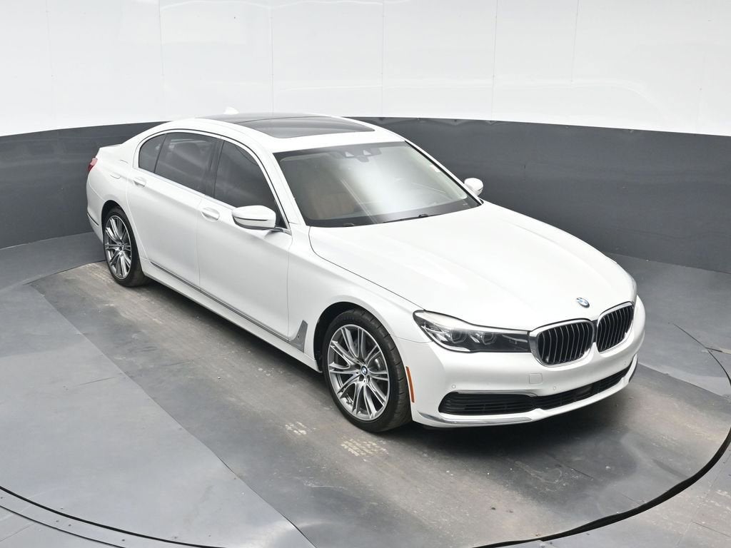 2019 BMW 7 Series 740i