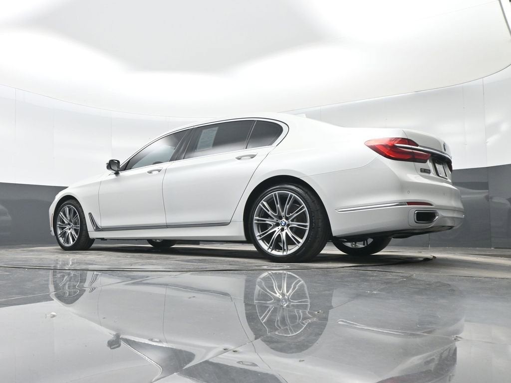 2019 BMW 7 Series 740i