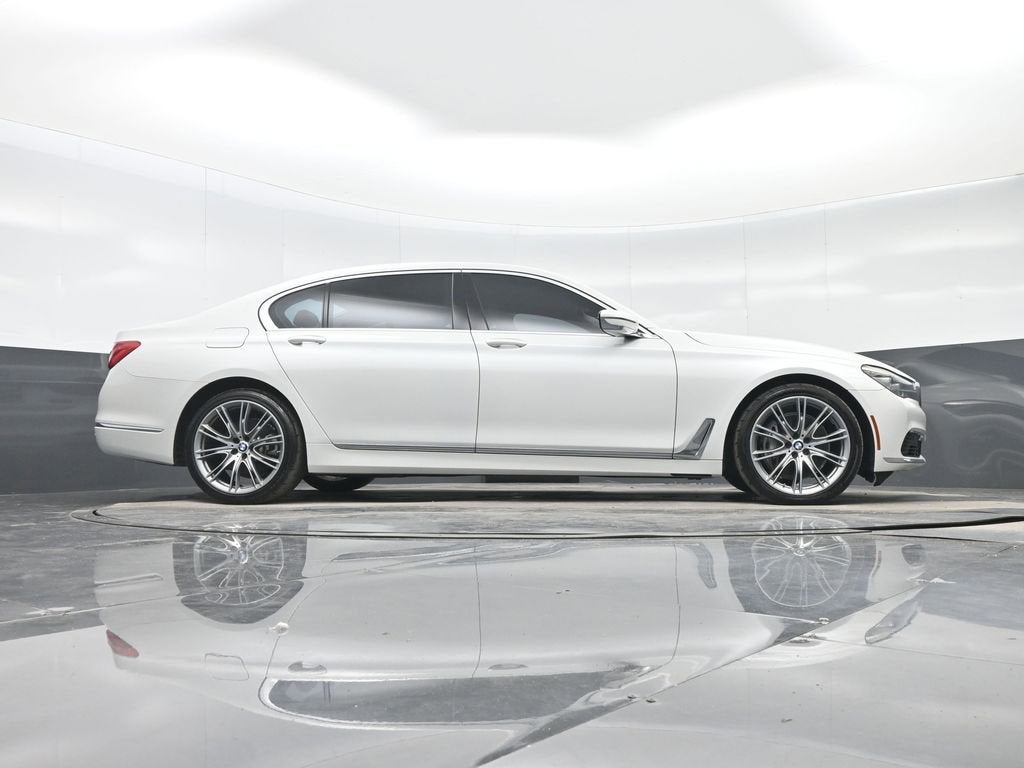 2019 BMW 7 Series 740i