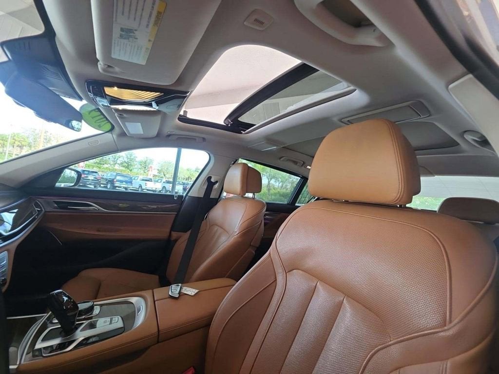 2019 BMW 7 Series 740i