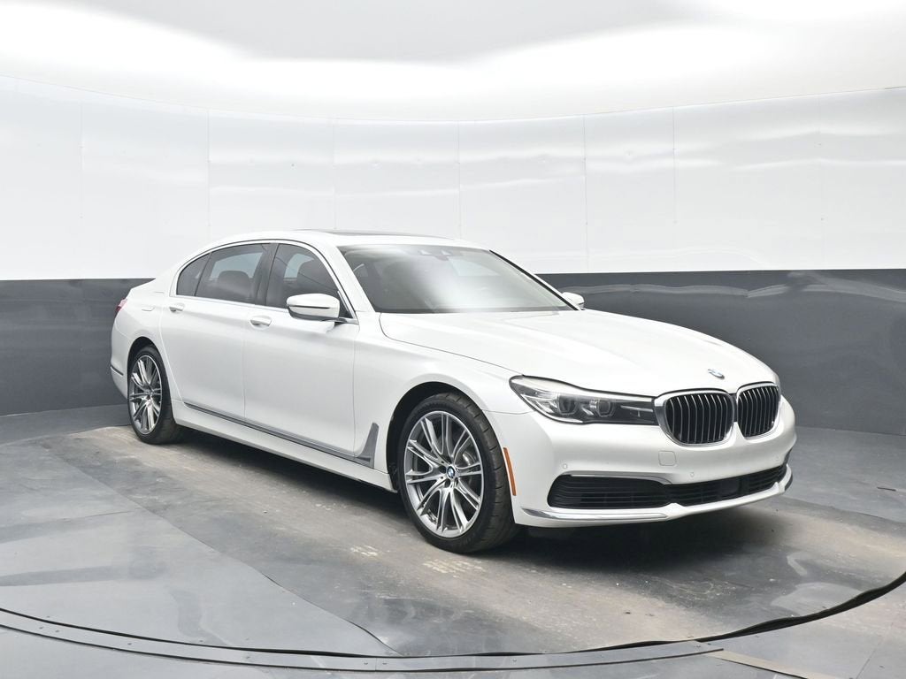 2019 BMW 7 Series 740i