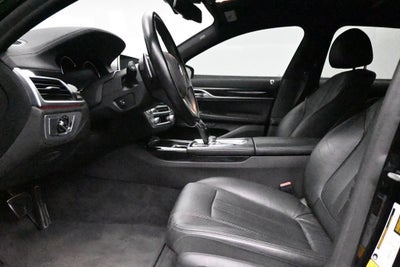 2019 BMW 7 Series 740i