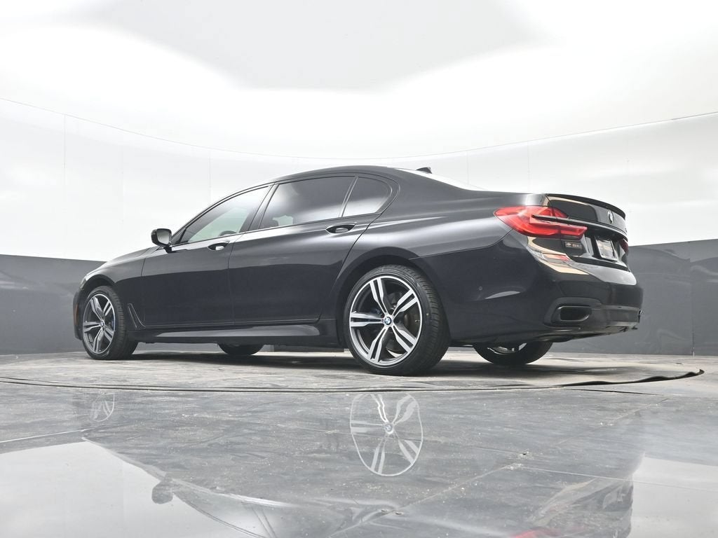 2019 BMW 7 Series 740i