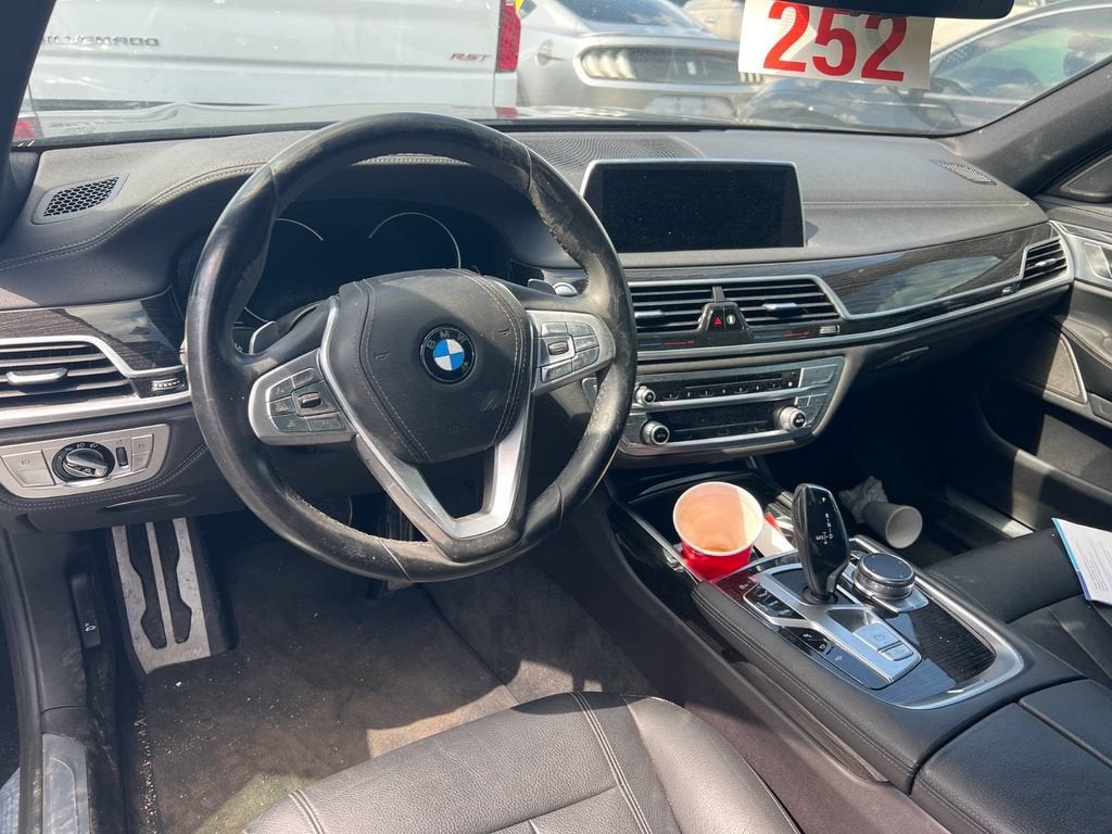 2019 BMW 7 Series 740i