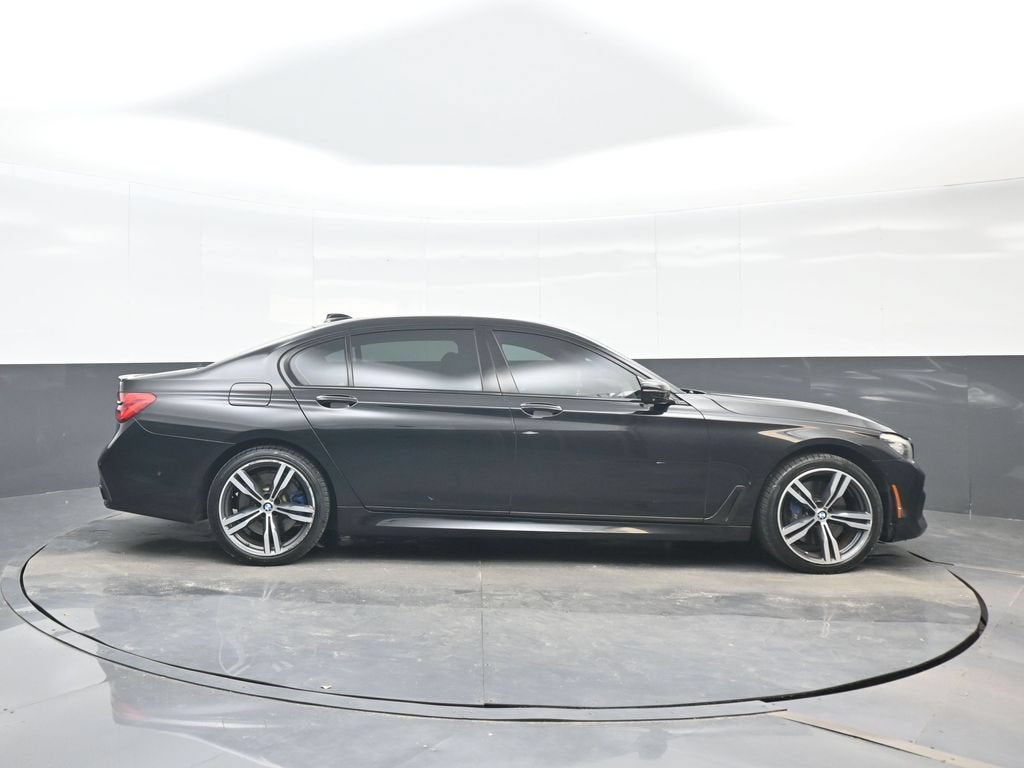 2019 BMW 7 Series 740i