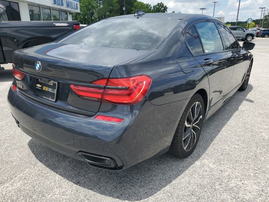 2019 BMW 7 Series 740i