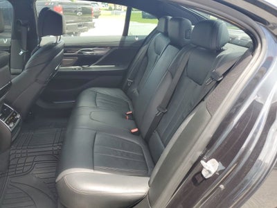 2019 BMW 7 Series 740i