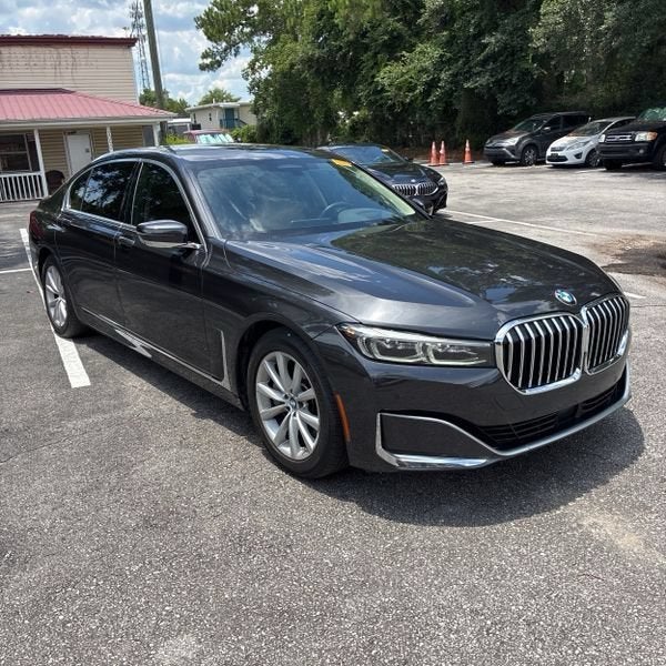 2021 BMW 7 Series 740i