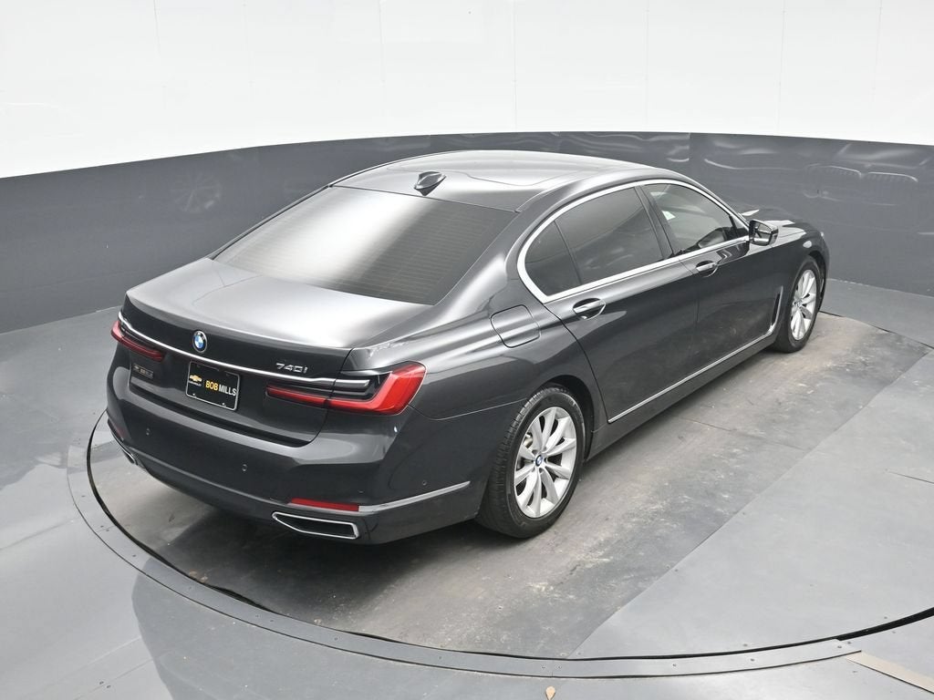 2021 BMW 7 Series 740i