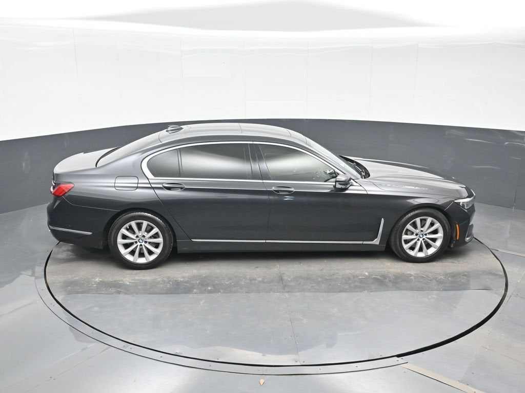 2021 BMW 7 Series 740i