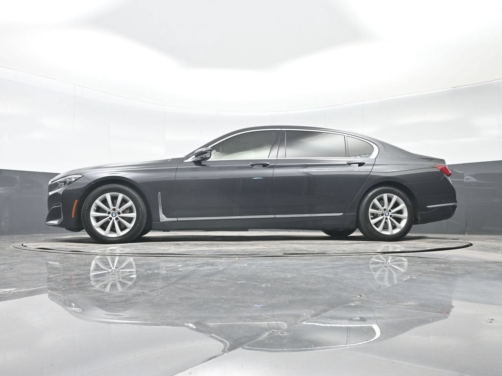 2021 BMW 7 Series 740i