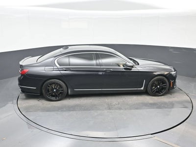 2022 BMW 7 Series 740i xDrive