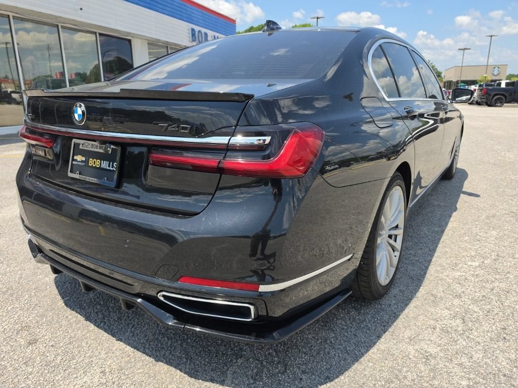 2022 BMW 7 Series 740i xDrive