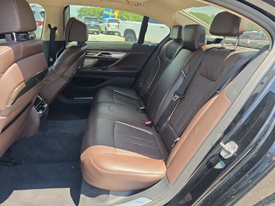 2022 BMW 7 Series 740i xDrive