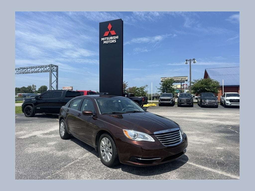 2013 Chrysler 200 LX