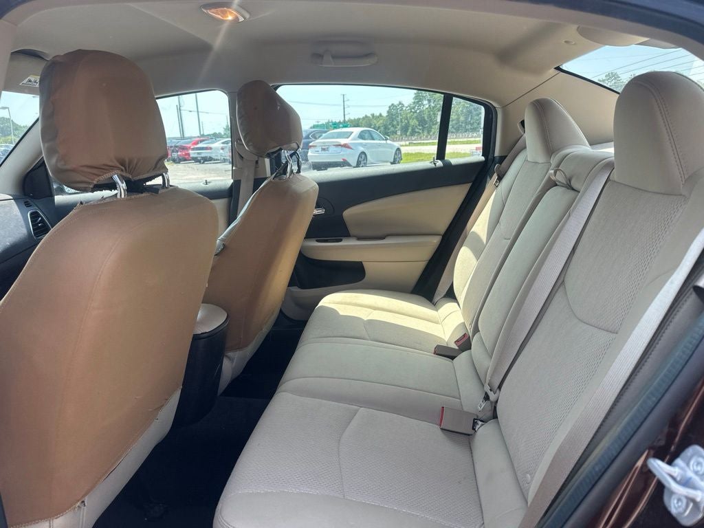 2013 Chrysler 200 LX
