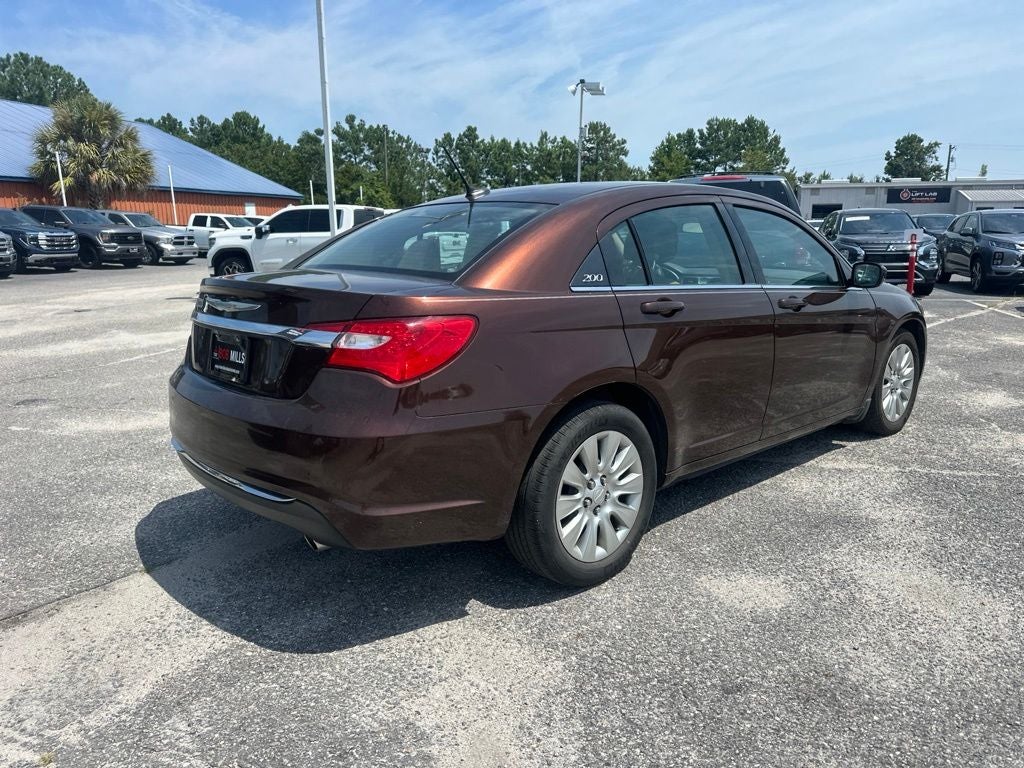 2013 Chrysler 200 LX