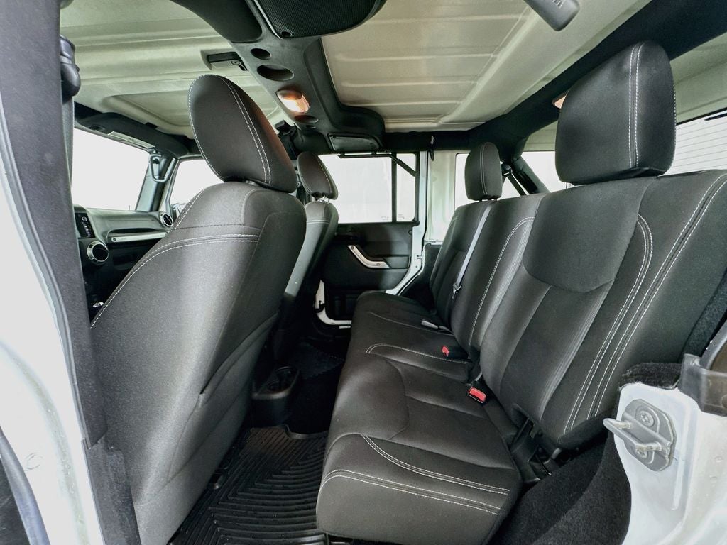 2016 Jeep Wrangler Unlimited Sahara