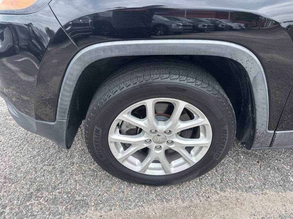 2017 Jeep Cherokee Sport