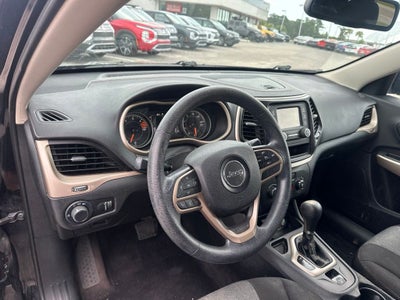 2017 Jeep Cherokee Sport