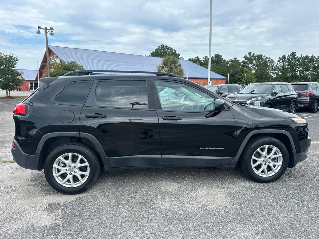 2017 Jeep Cherokee Sport