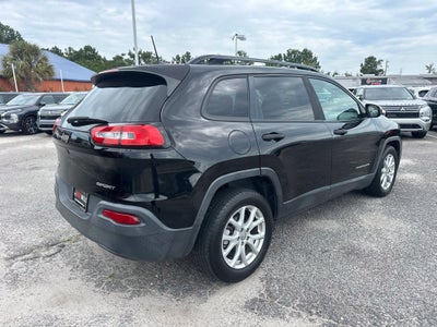 2017 Jeep Cherokee Sport