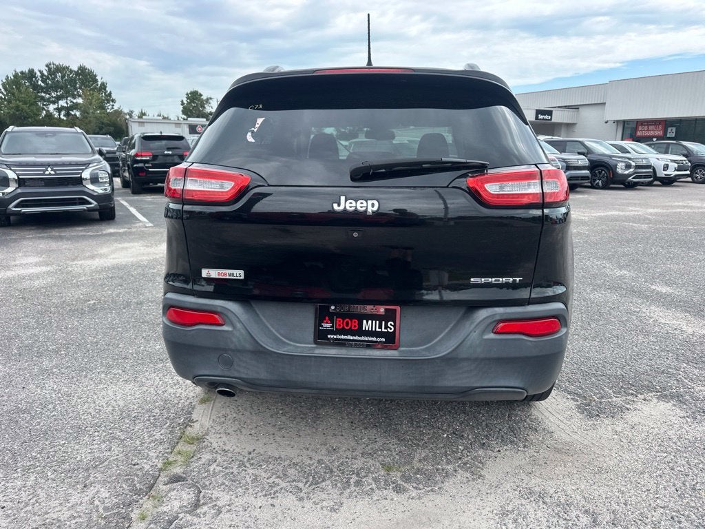 2017 Jeep Cherokee Sport