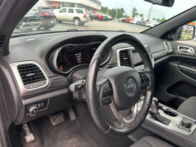 2019 Jeep Grand Cherokee Laredo E