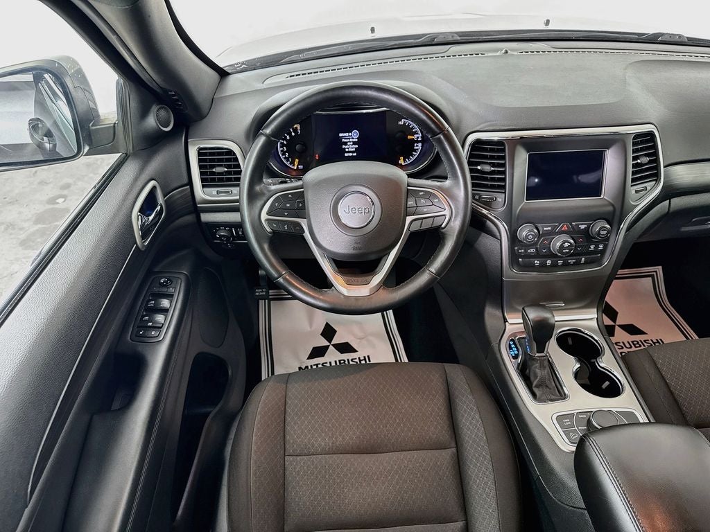 2019 Jeep Grand Cherokee Laredo E