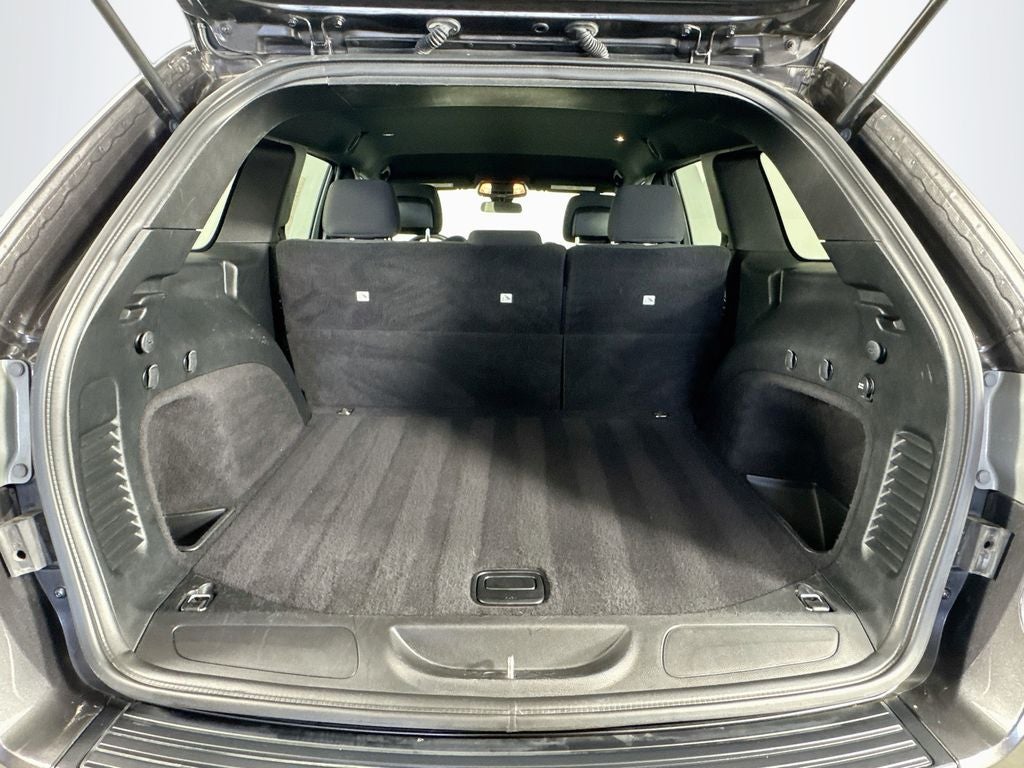 2019 Jeep Grand Cherokee Laredo E