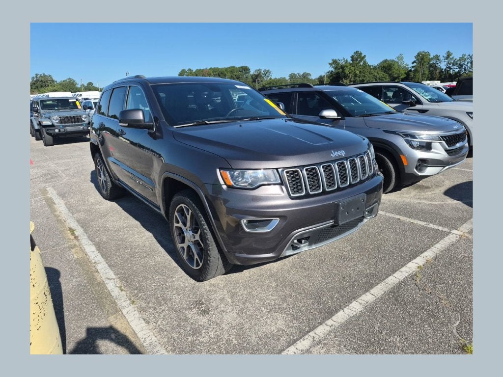 2018 Jeep Grand Cherokee Sterling Edition 4WD photo