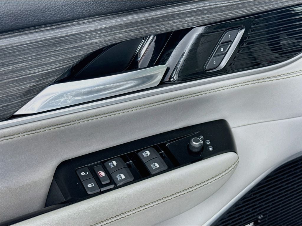 2024 Jeep Wagoneer L Series II