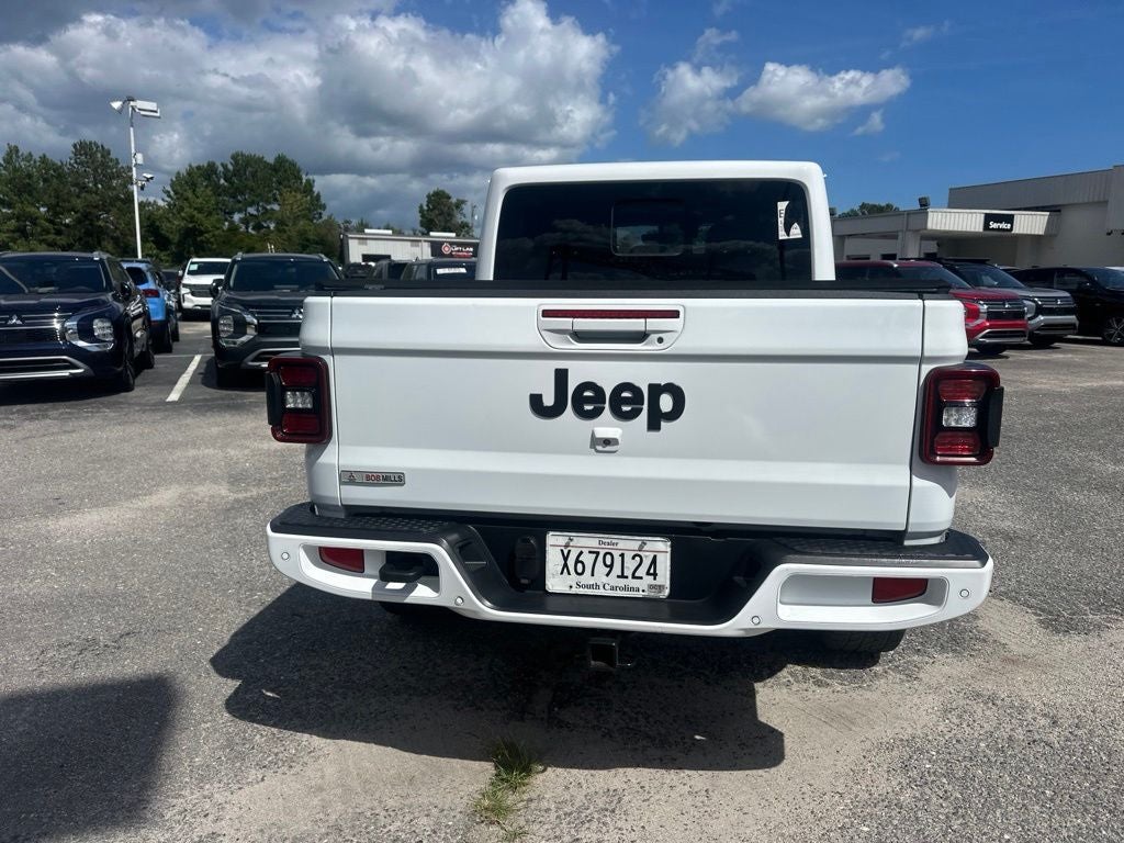 2022 Jeep Gladiator Overland
