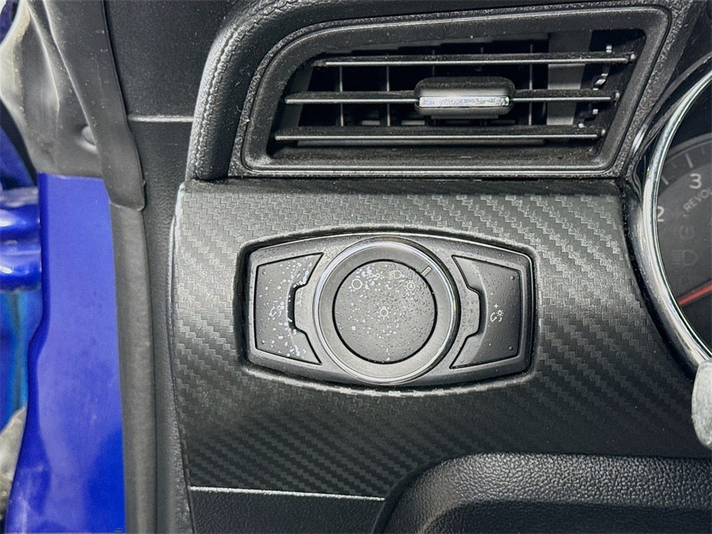 2016 Ford Mustang V6