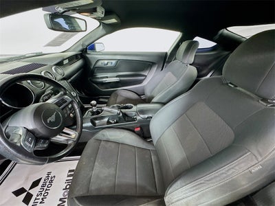 2016 Ford Mustang V6