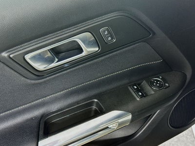 2022 Ford Mustang EcoBoost
