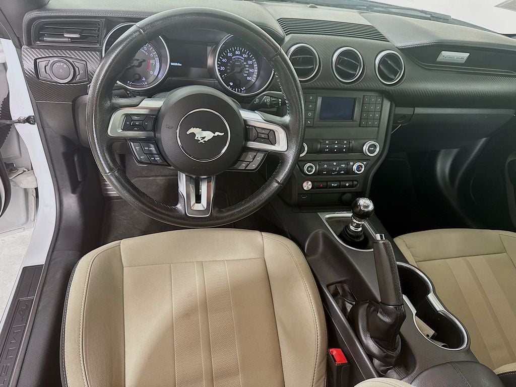 2022 Ford Mustang EcoBoost