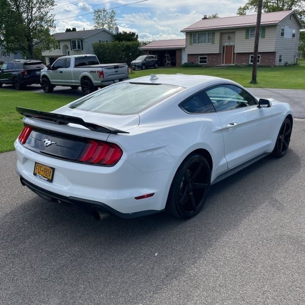 2022 Ford Mustang EcoBoost