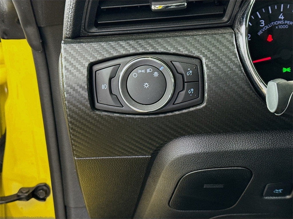 2017 Ford Mustang V6