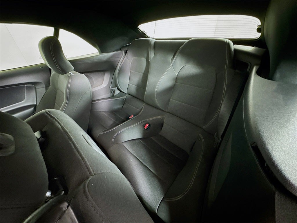 2017 Ford Mustang V6