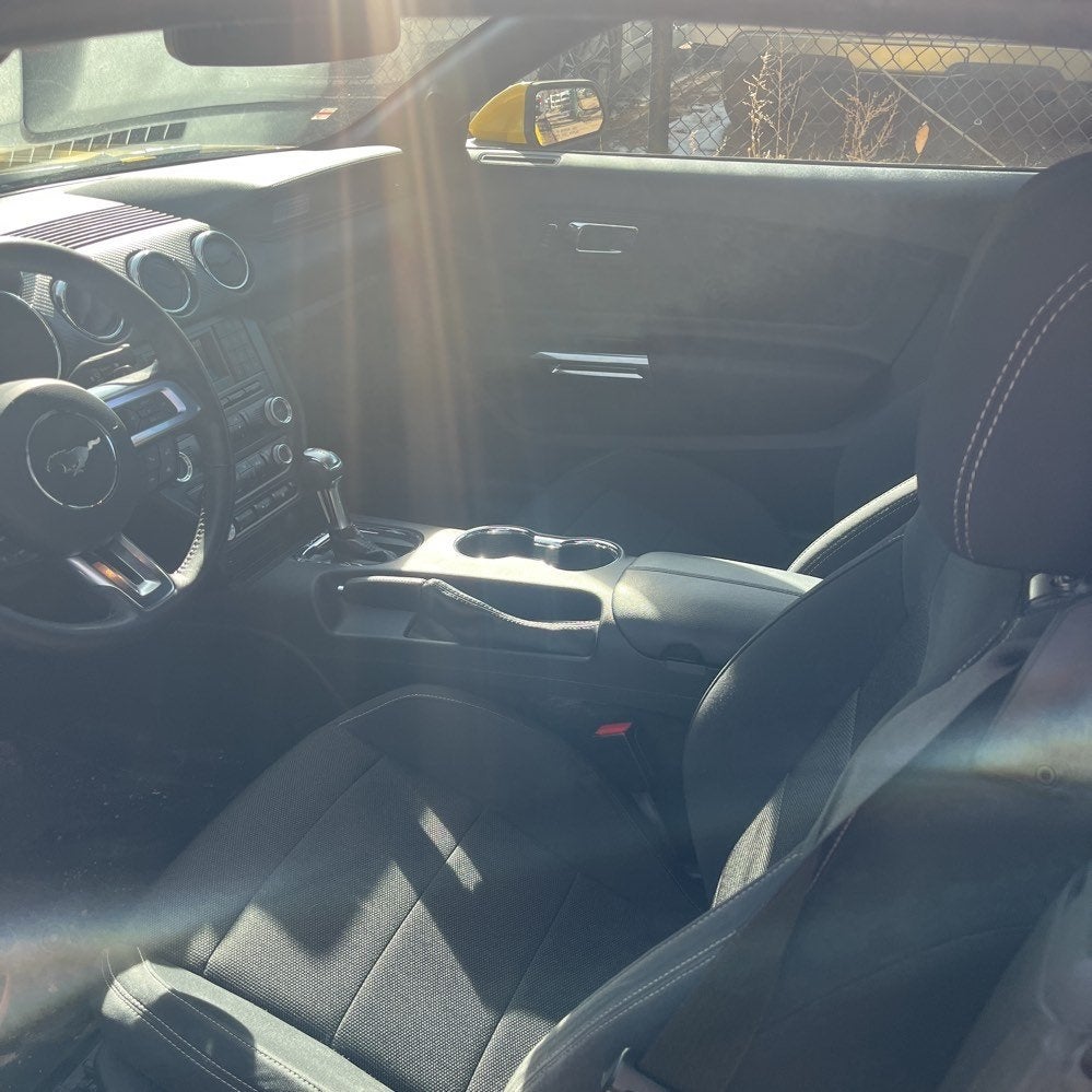 2017 Ford Mustang V6