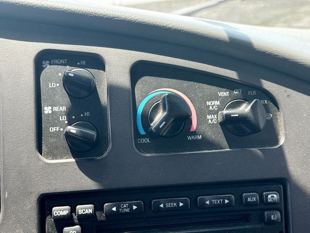 2007 Ford E-450SD Base