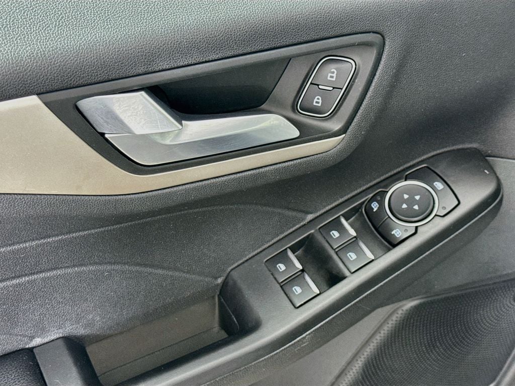 2021 Ford Escape Hybrid SE