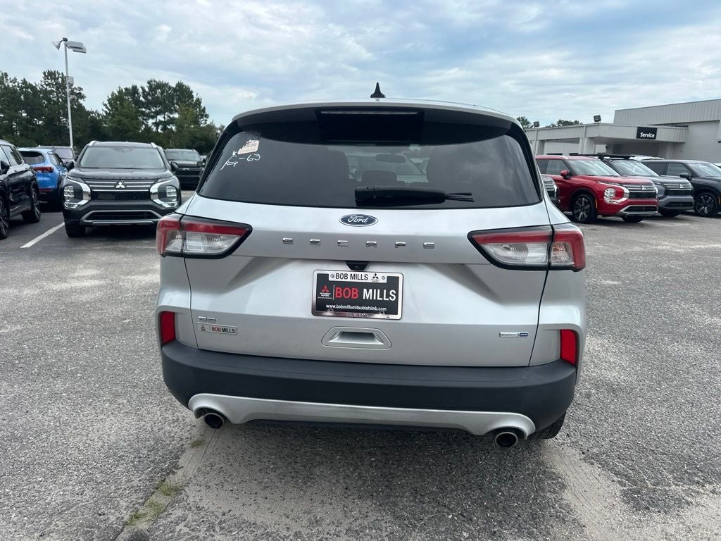 2020 Ford Escape SE